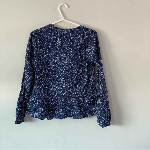 GAP flowered blouse sz M. NWT - Picture 3 of 6